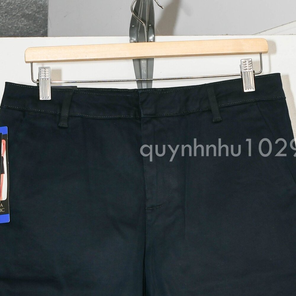 Banana Republic Ladies' Chino Short - Picture 3 of 7